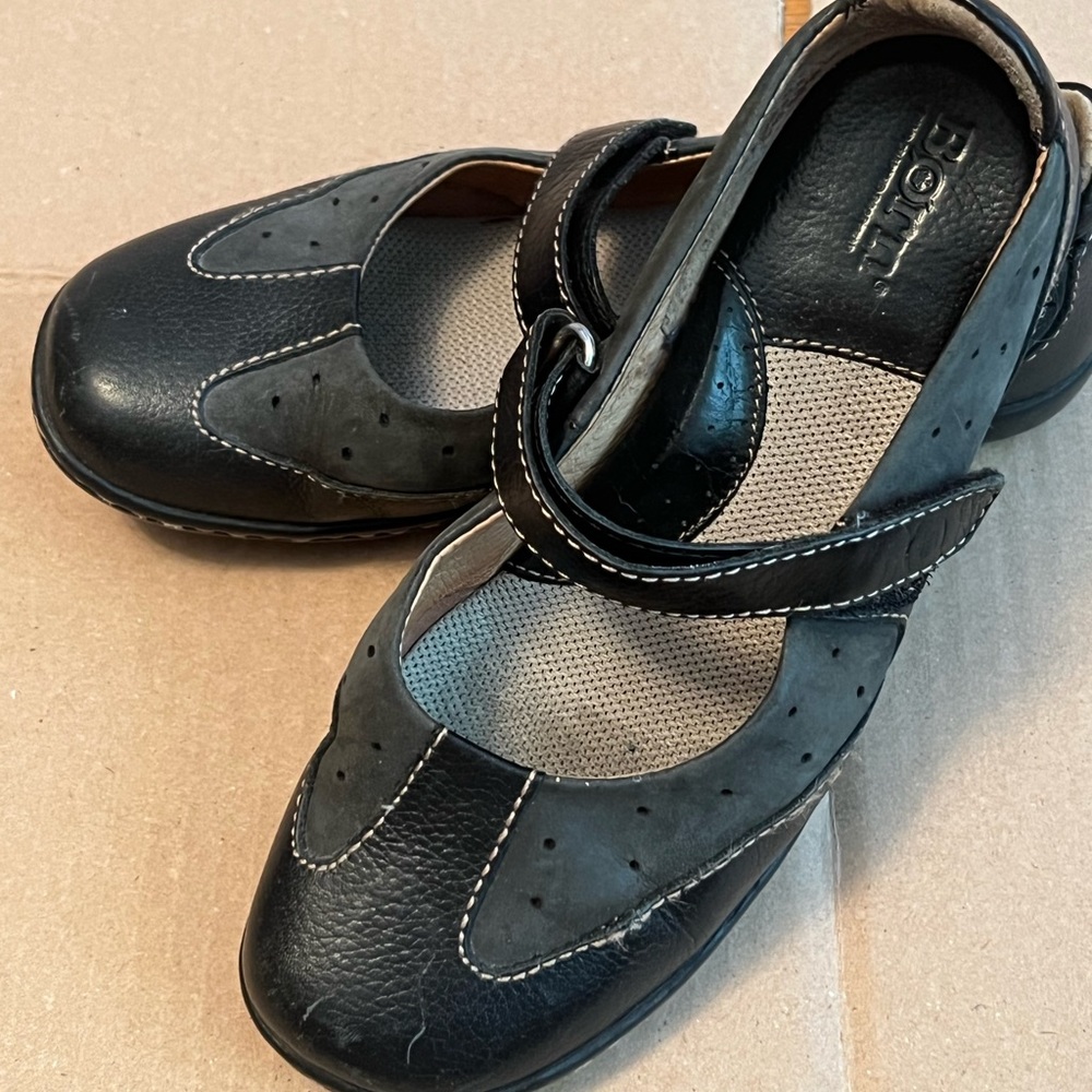 Womens Born maryjane flats. Black and grey. Sz 6